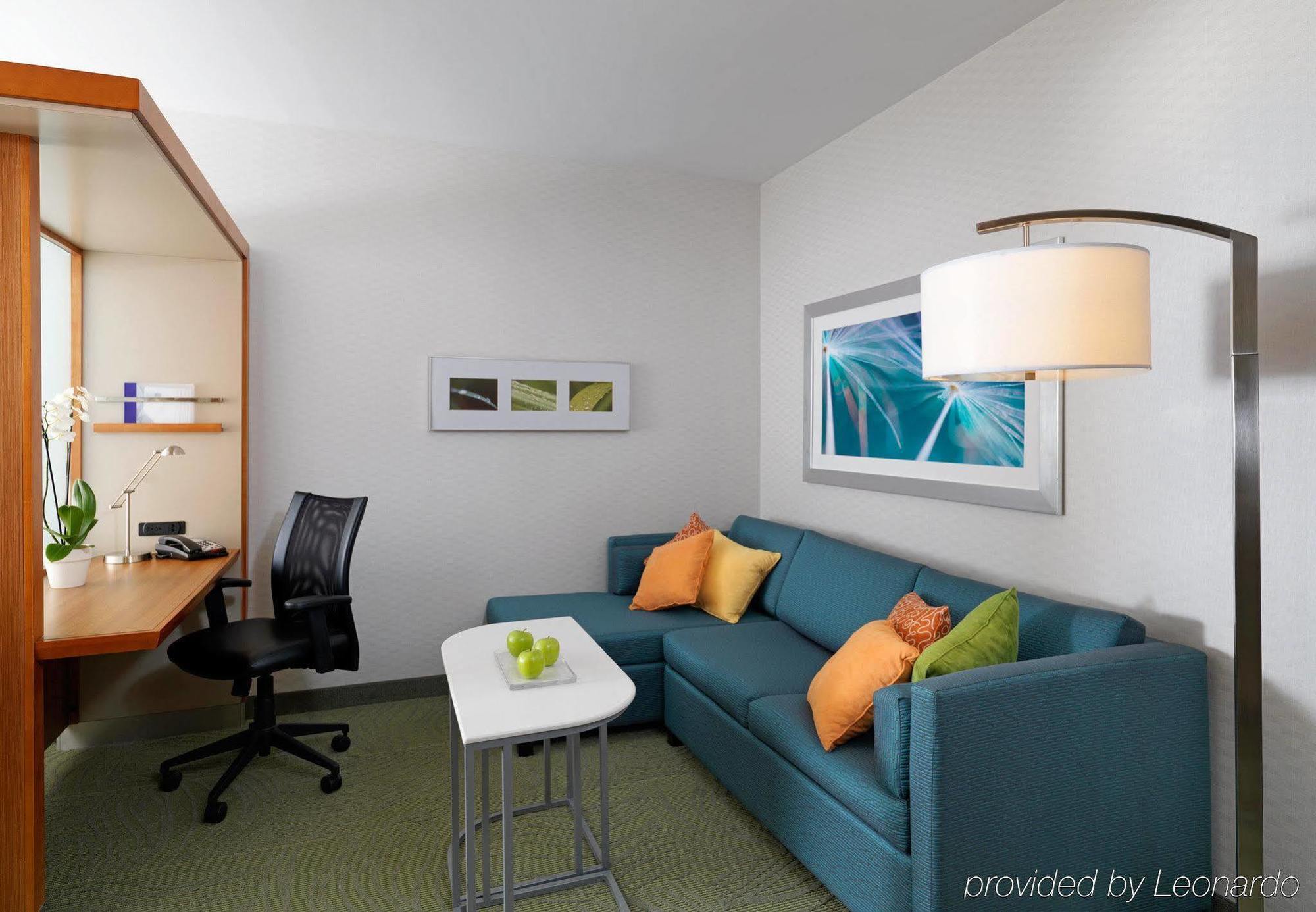 Springhill Suites Hartford Airport/Windsor Locks Exterior photo